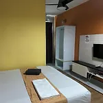 Tebrau City Aeon Home Stay